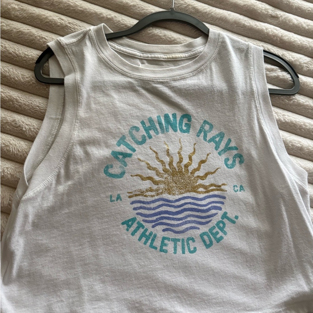 Chasing Rays Summer Tank - Picture 4 of 5